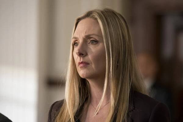 For the People - World's Greatest Judge - Z filmu - Hope Davis