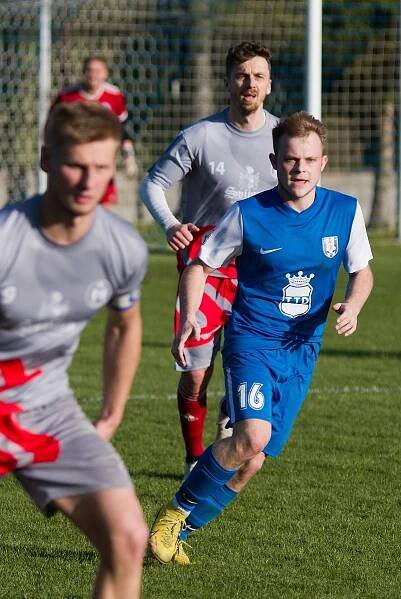 „Katastrofální“ výsledek Dobrovice. Čestný úspěch vystřelil brankář