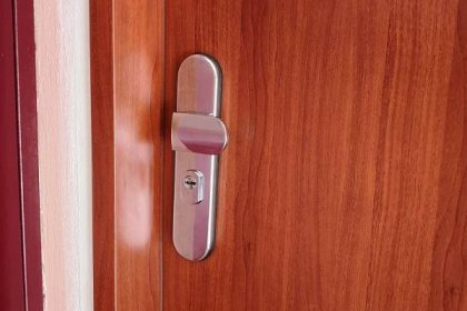 Maximální bezpečnost: Co všechno umí bezpečnostní dveře? - Zahrada byt dům