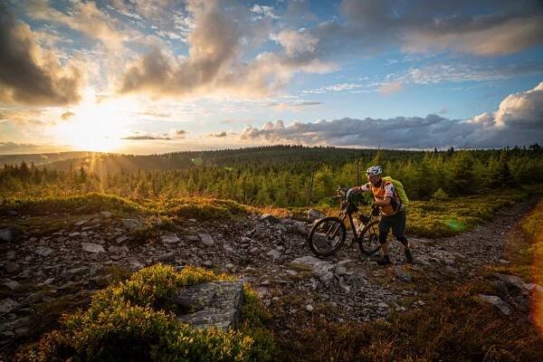 Zítra se vydá na 300 dobrodruhů na 1000 miles Adventure 2023 - Ostatní závody - Zpravodajství - MTBS.cz