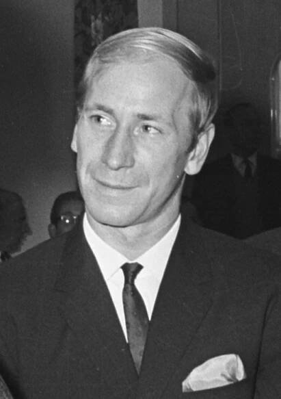 Bobby Charlton - Wikipedia