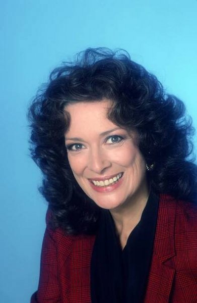 Dixie Carter