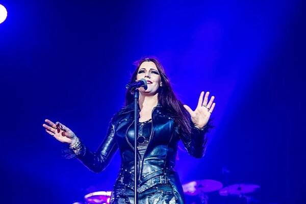 Soubor:20151121 Oberhausen Nightwish Nightwish 0409.jpg