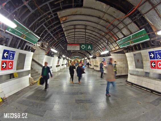V tichosti byla plně otevřena stanice metra Muzeum