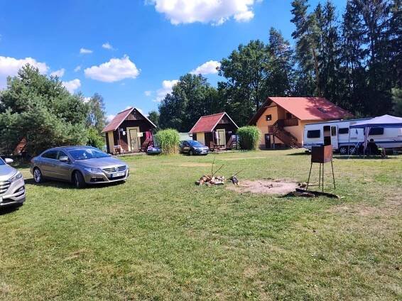 Foto autokemp Lužany u Jičína chatová osada 