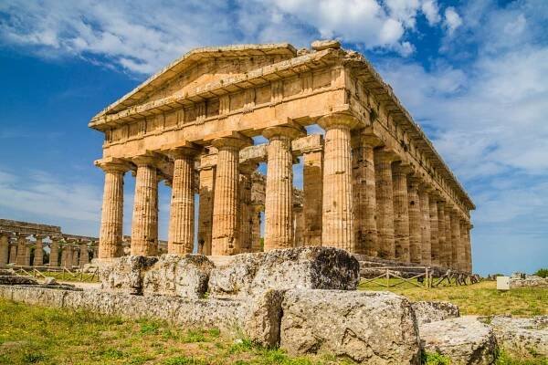 Chrámy archeologických vykopávek Paestum-Kampánie, Itálie — Stock obrázek