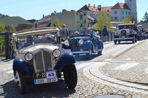 Archiv | Oldtimer Club Helfštýn