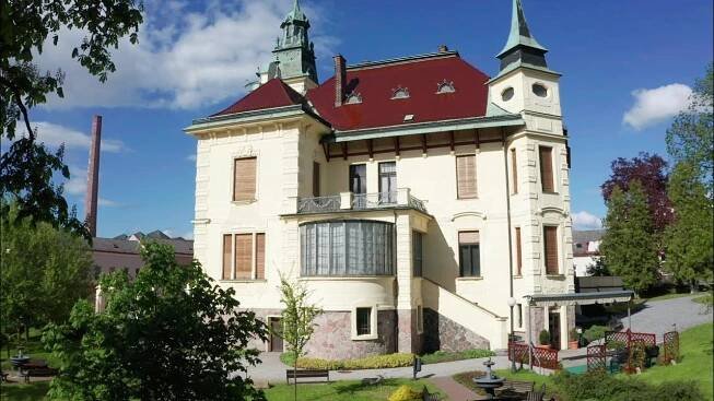 Jarní Hernychova vila v Ústí nad Orlicí