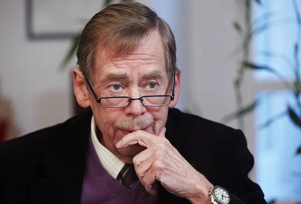Havel zůstává v nemocnici. Kvůli zánětu tam stráví víkend