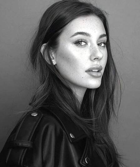 Sarah Waddles - Forehead, Nose, Cheek, Lip, Chin, Shoulde...