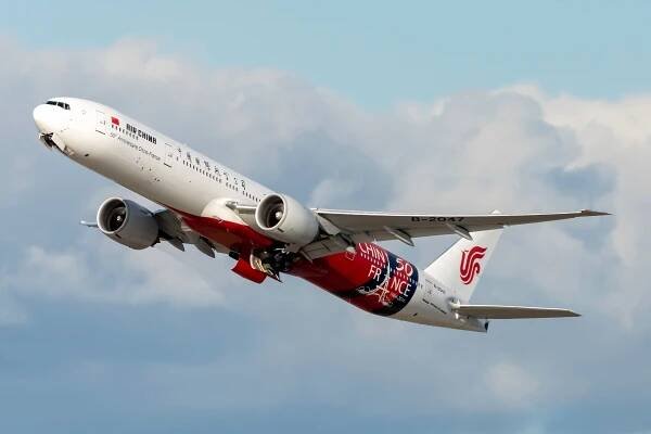 Air China (50° Anniversaire Chine-France Livery) Boeing 777-39L(ER) B-2047