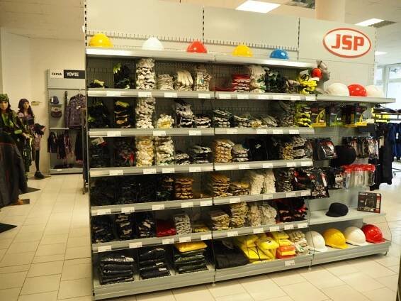 PRODEJNA A OUTLET CERVA Kladno | Fachman – pracovní oděvy 