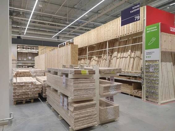 Hobby market Leroy Merlin byl nově otevřen před několika dny u Wałbrzychu. Podívejte se, jak to vypadá v největším hobby marketu široko daleko.