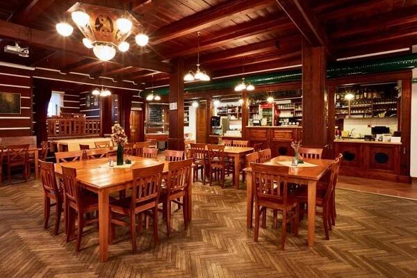 Restaurace - Panský Dům a Pyramida