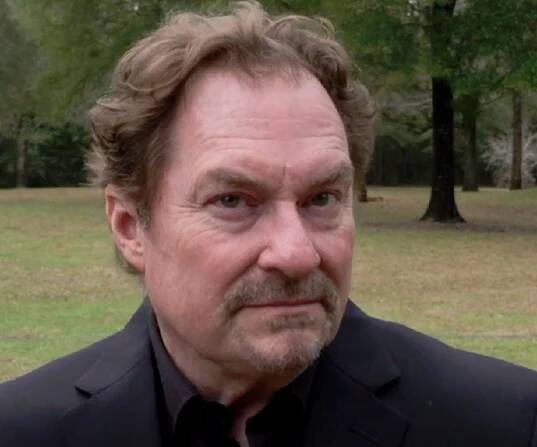 Stephen Root Biography - Facts, Childhood, Family Life & Achievements