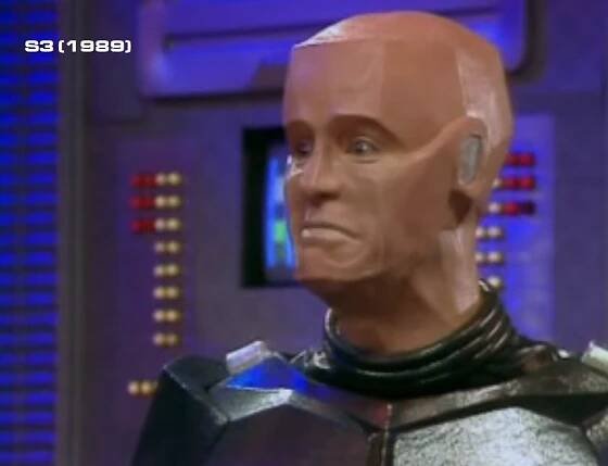 Fotostroj času: Kryton 2X4B-523P – Červený trpaslík / Red Dwarf