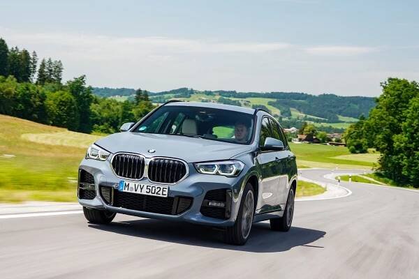 BMW X1 F48 (2015-2022) : Recenze a historie modelu | ČSAKA