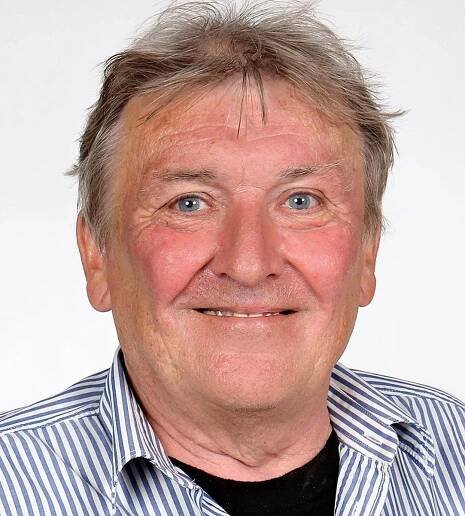 Nymburský bard Jiří Teper vydává novou knihu. Čtenáři najdou i momenty z Polabí