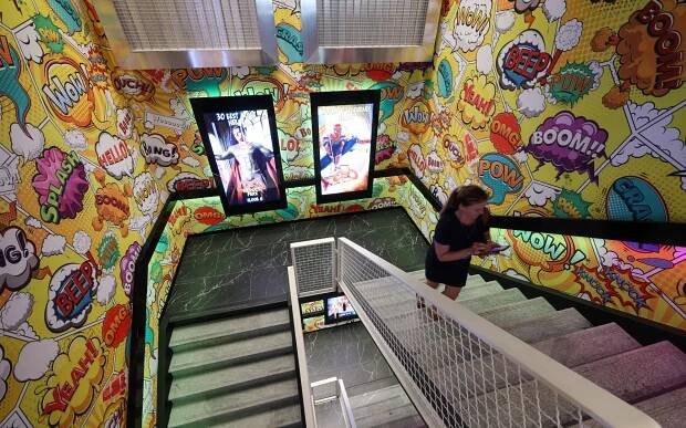 Galerie: OBRAZEM: „Obchodní dům Máj cirkusáků ráj.“ Obří herna připomíná Discoland, zní kritika - Fotka 6 - Echo24.cz
