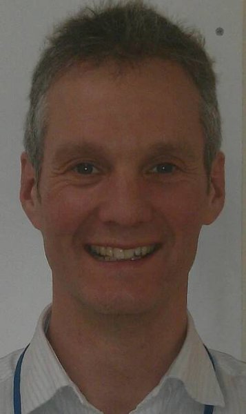 Dr Tom Lewis