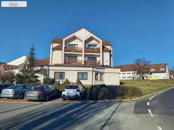 Pronájem Byt 1+kk, Dobrovice - Sýčina, okres Mladá Boleslav