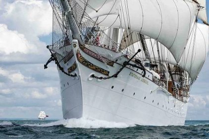 Sailing for sustainability