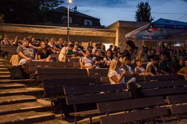 Kazma zaplnil berounské letní kino. Rekordní návštěvnost ale nepřekonal