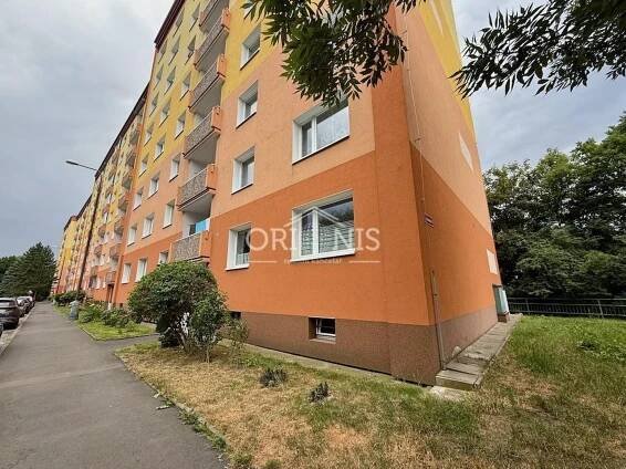 Prodej bytu 3+1/L, 68m2, Svahová, Chomutov, 2 400 000 Kč