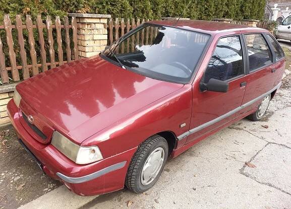 Jugoslávský Favorit mířil do USA. Yugo Florida ale doplatilo na válku v Jugoslávii