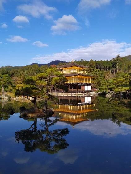 Japonsko - Zlatý pavilon v Kjótu - foto K. Špirochová