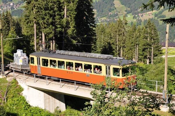 Soubor:Gimmelwald-Grütschalp 29.07.2009 16-44-00.JPG – Wikipedie
