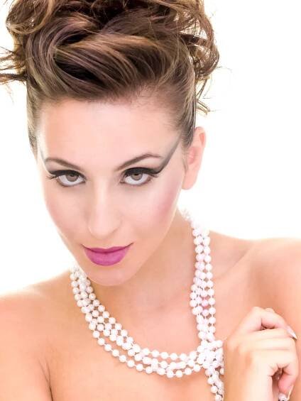 Victoria White - Victoria's Digital Studio