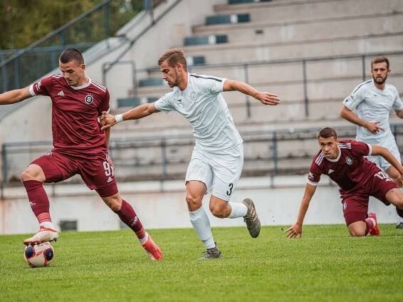 Fotbalový servis. Prestiž Vyškovska vylepšoval jen Tatran Rousínov
