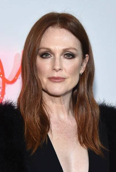 Jedině hnědá řasenka a stejný parfém už léta! Jak o sebe pečuje Julianne Moore? Vypadá rok od roku lépe