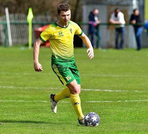 Dvory – Slavia Karlovy Vary B 2:2 (0:2).
