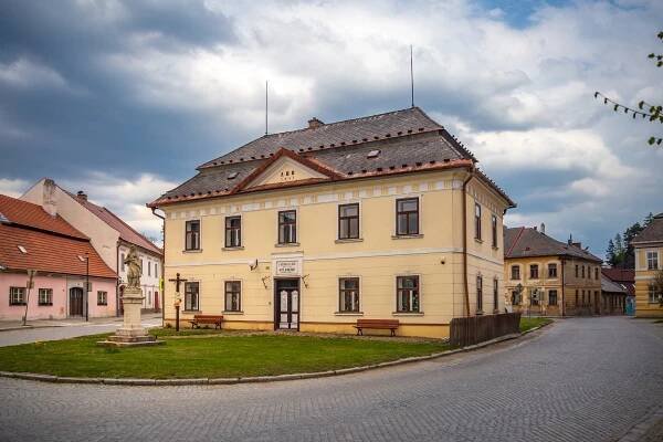 Síň rodáků Jimramov - vysocina.eu