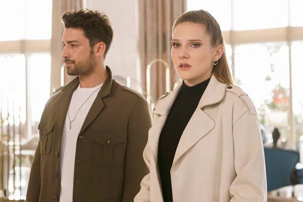 Elimi Bırakma - Episode 9 - Z filmu - Alp Navruz, Alina Boz