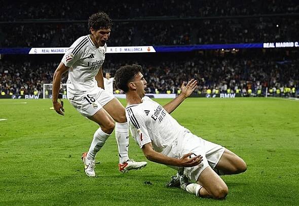 Real Madrid vydřel výhru nad Mallorkou, díky gólu v nastavení zůstal ve hře o titul