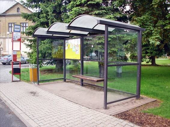 Fotogaléria • Nučice, Prokopská náves (Zastávka autobusu) • Mapy.com