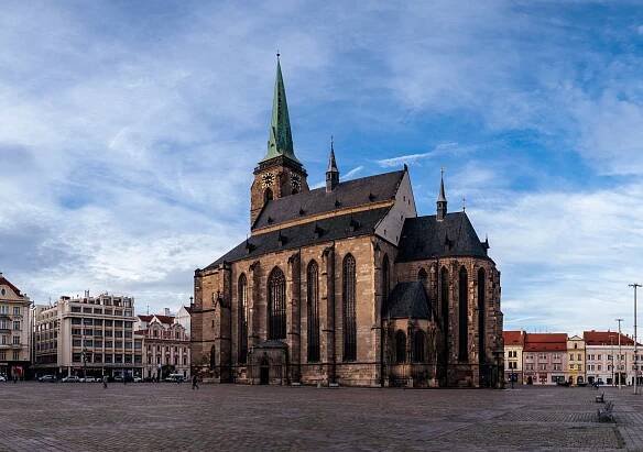 Katedrála sv. Bartoloměje a Plzeňská věž | Kulturní Plzeň