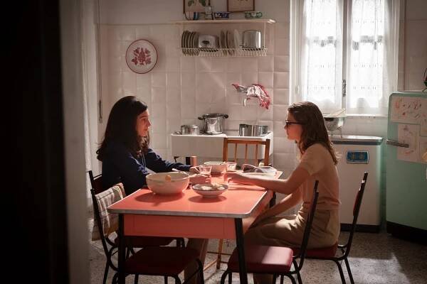 Geniální přítelkyně - Přízraky - Z filmu - Gaia Girace, Margherita Mazzucco