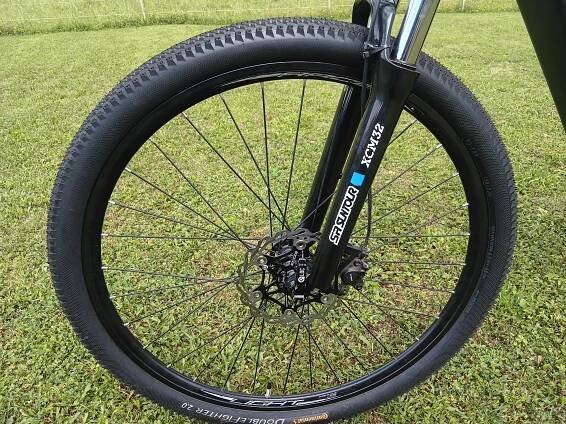 Elektrokolo. Prodám Amulet erival 5.0 sh vel.xl, 2023. Najeto pouze 1178 km (21mth). Motor: BAFANG M410 80NM/36V/250W Baterie