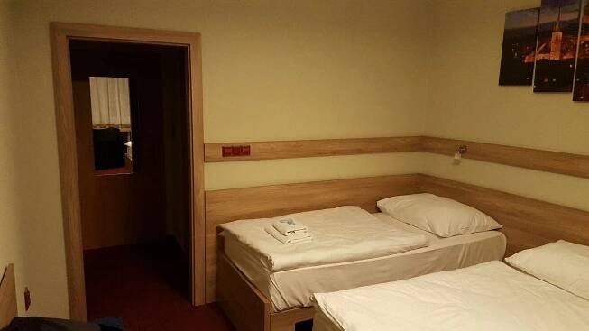 HOTEL UNO - Prices & Reviews (Usti nad Orlici, Czech Republic)