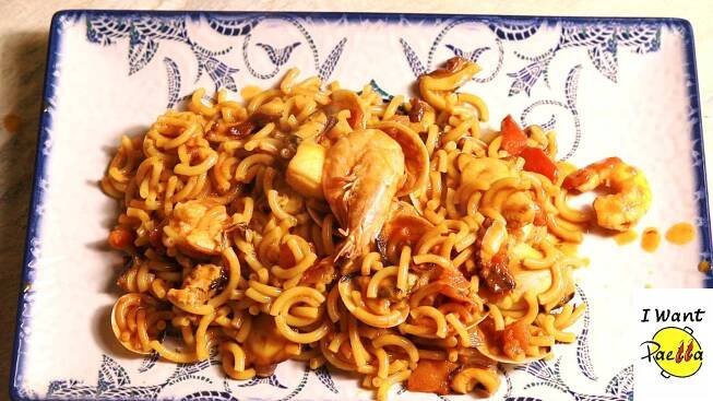 Stop Everything! You Need to Try This Irresistible Seafood Fideua Now! - I Want Paella