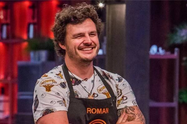 Vítěz MasterChefa Roman Staša ukázal nádhernou manželku, se kterou má syna, vypadá jako studentka