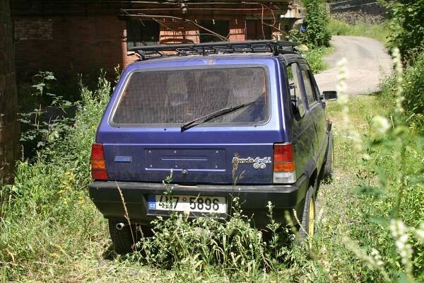 Fiat Panda 4x4 kdysi nadchla zákazníky! Bylo to odolné, spolehlivé a hlavně jednoduché auto. Jak nás bavil kousek z roku 1986?
