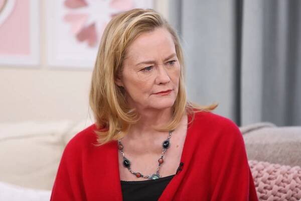 Cybill Shepherd at Hallmark's 