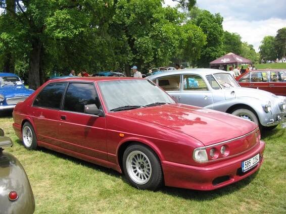 Tatra 700 GT