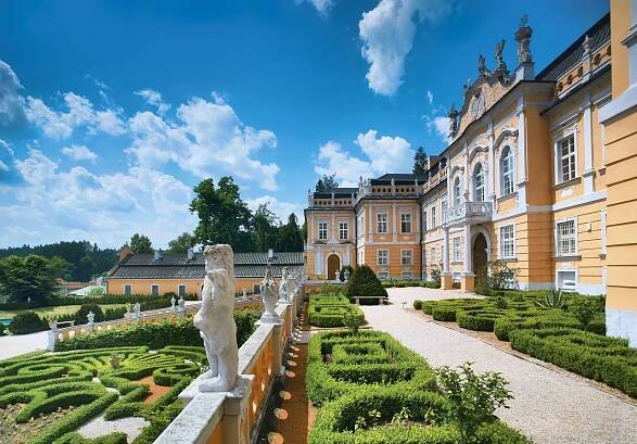 Zámek Nové Hrady - Východní-Čechy.info - oficiální turistický portál Pardubického kraje