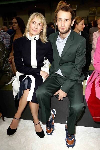Celebrity Sightings Valentino Show Paris Fashion Week Womenswear